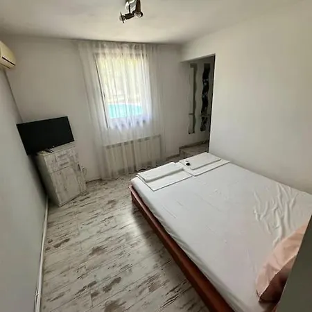 度假居 Lea House With Swimming Pool In Vitosha Mountain